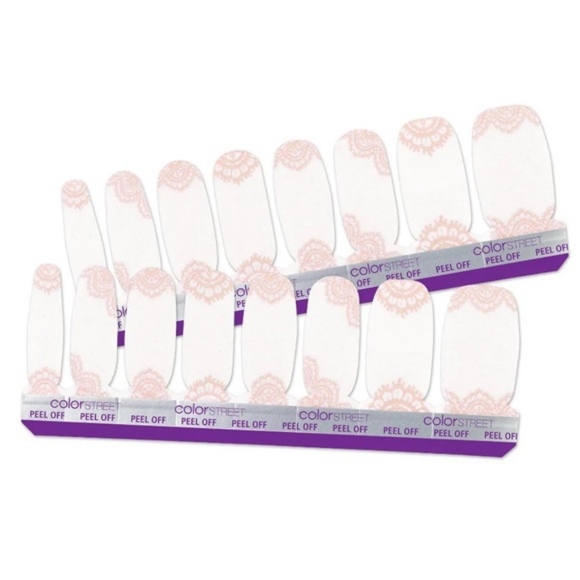 Color Street - Lace the Facts - Picture 3 of 4